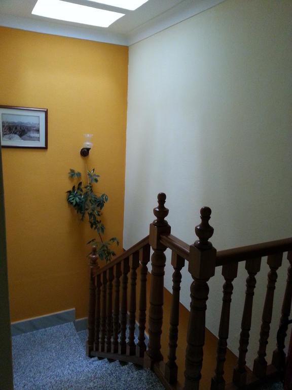 Hostal Atila Ricobayo Exterior photo